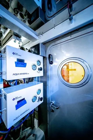 Silky Yacht Photos Pics 