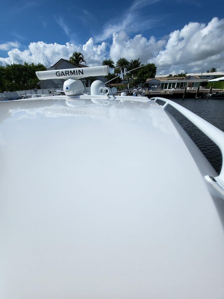 2019 Intrepid 475 Sport Yacht