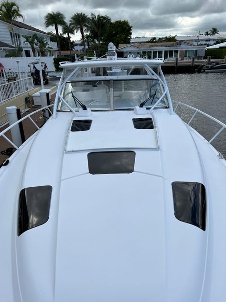 2019 Intrepid 475 Sport Yacht