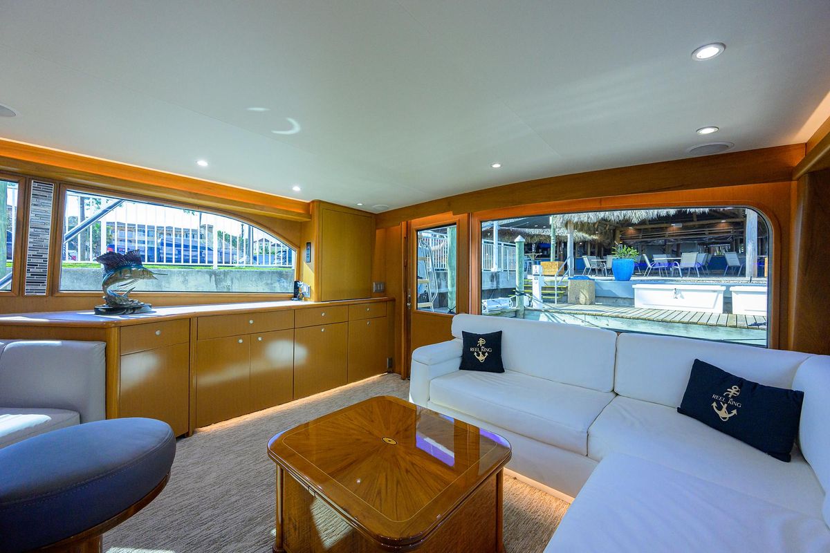 2001 Viking 61 