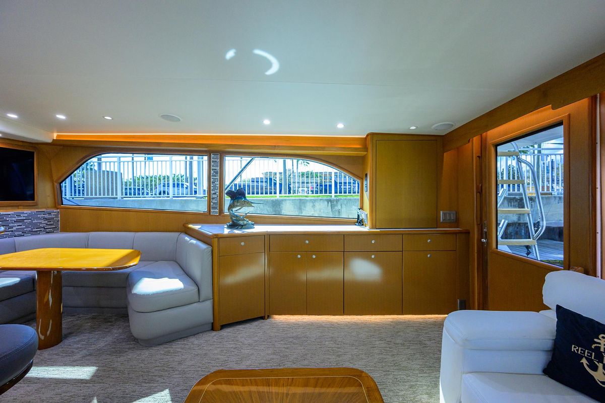 2001 Viking 61 