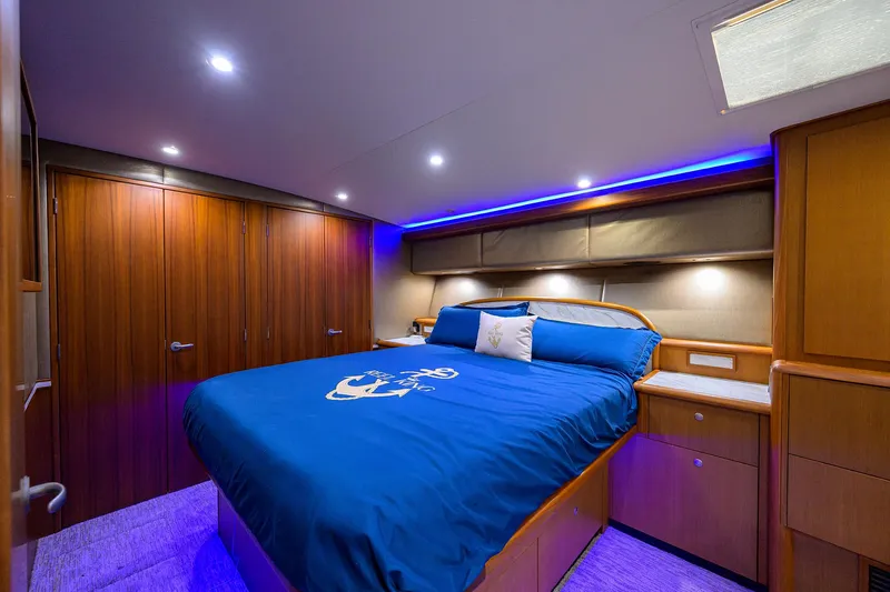 Reel King Yacht Photos Pics Viking 61 Reel King - Master Stateroom