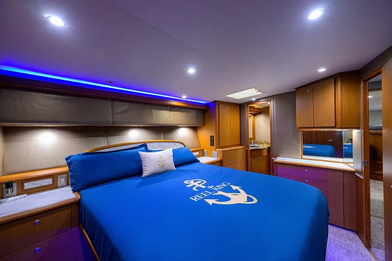 Reel King Yacht Photos Pics Viking 61 Reel King - Master Stateroom