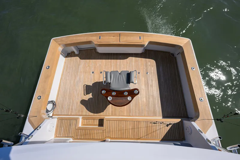 Reel King Yacht Photos Pics Viking 61 Reel King - Cockpit