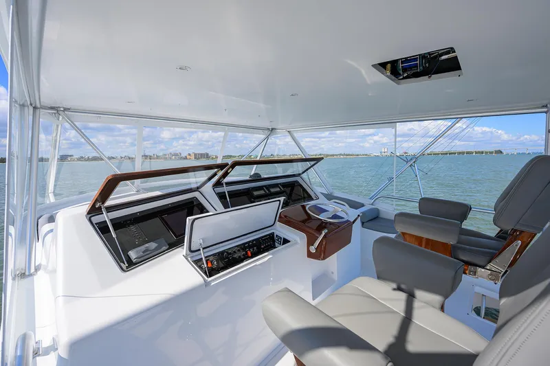 Reel King Yacht Photos Pics Viking 61 Reel King - Flybridge