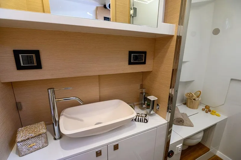  Yacht Photos Pics Manufacturer Provided Image: Manufacturer Provided Image