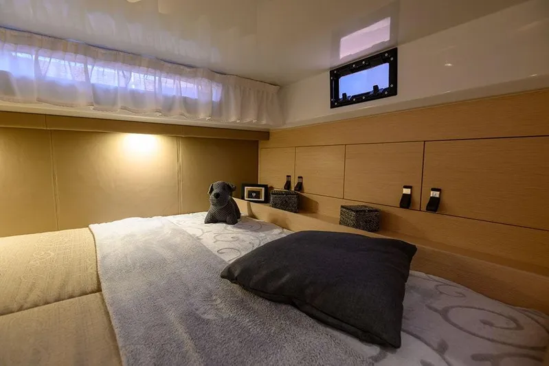  Yacht Photos Pics Manufacturer Provided Image: Manufacturer Provided Image