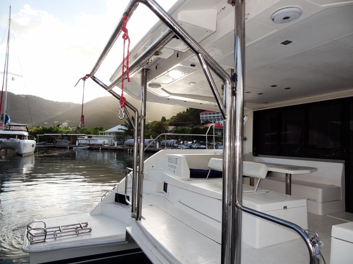 2018 Leopard 43 