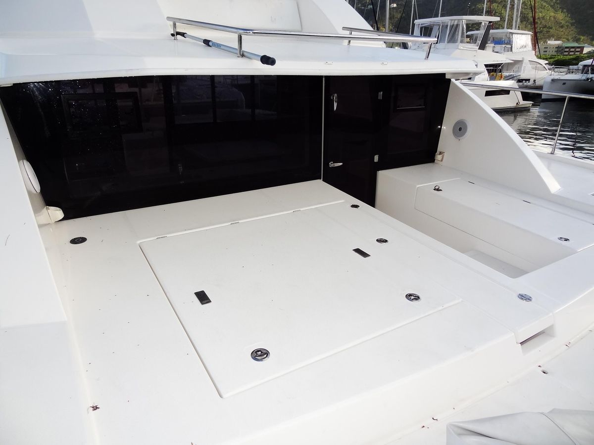 2018 Leopard 43 