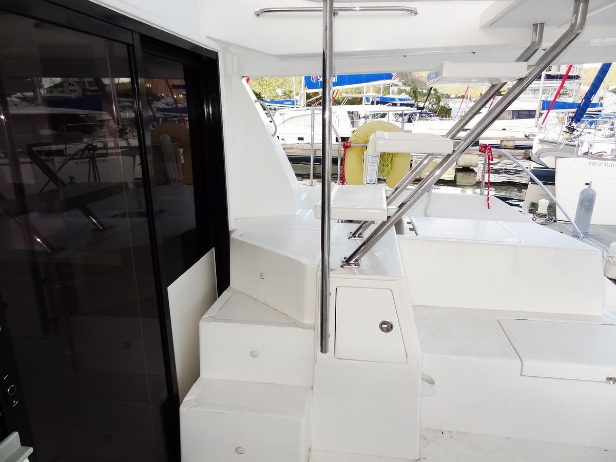 2018 Leopard 43 