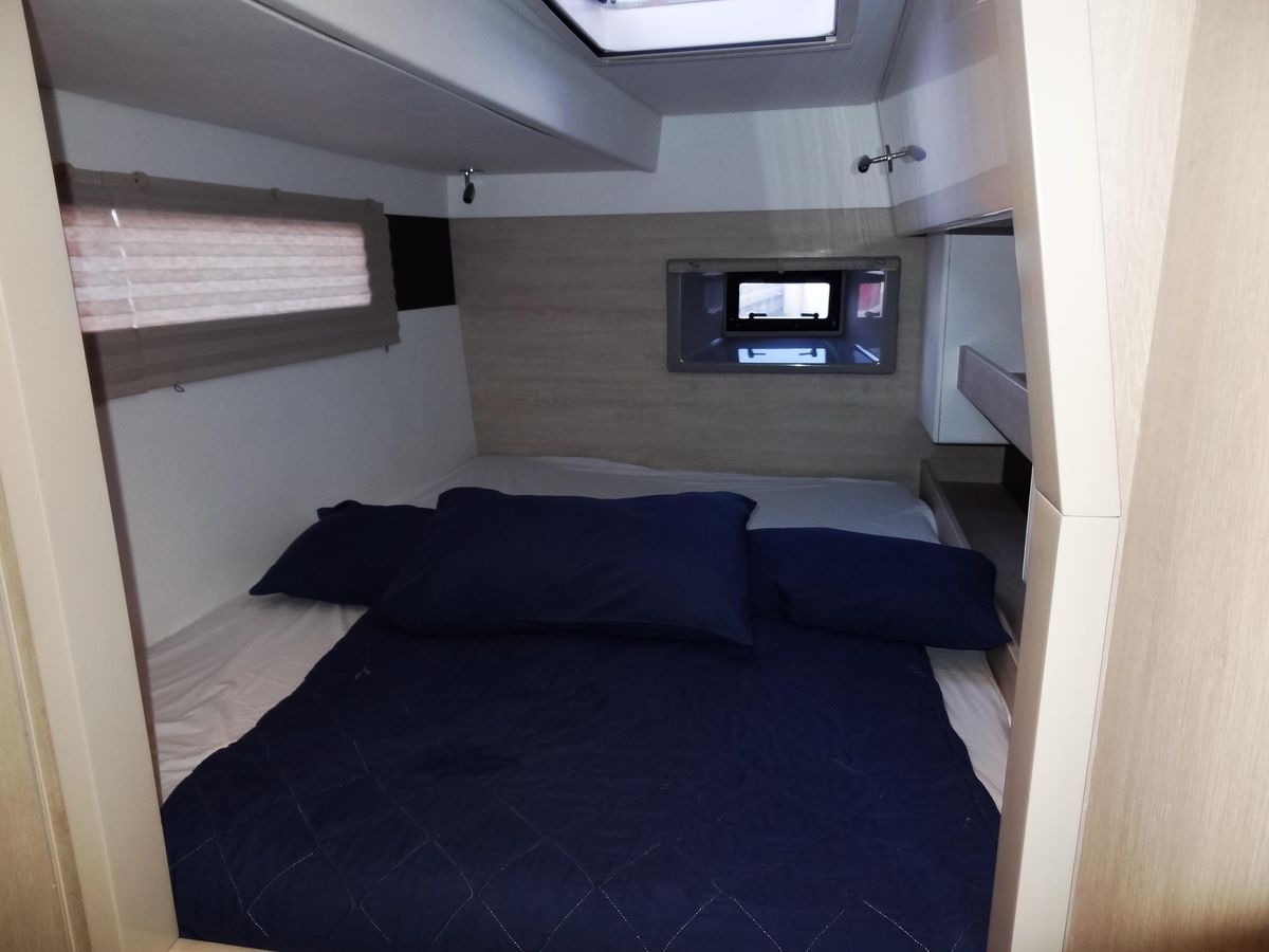 2018 Leopard 43 