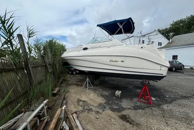 Rinker 242 Fiesta V