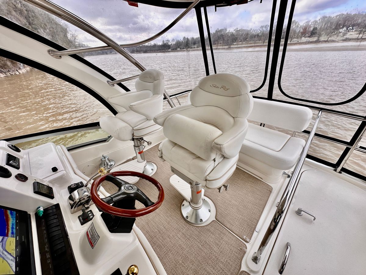 2005 Sea Ray 52 