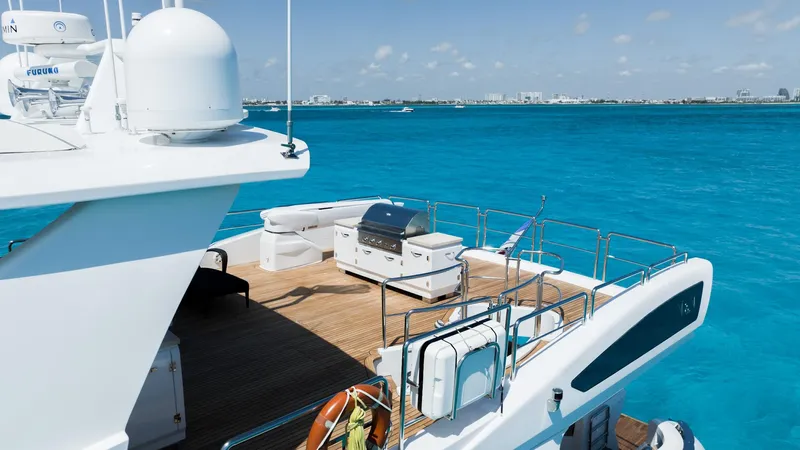 V&v Yacht Photos Pics 