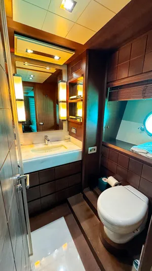 V&v Yacht Photos Pics 