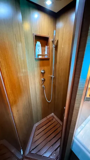 V&v Yacht Photos Pics 