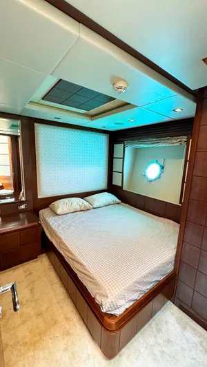 V&v Yacht Photos Pics 