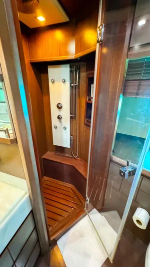 V&v Yacht Photos Pics 