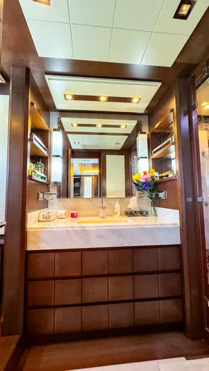 V&v Yacht Photos Pics 