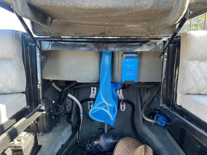  Yacht Photos Pics Interior view of a 2020 Technohull SEADNA 999 G5 ST boat, showcasing storage and equipment.