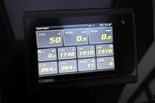  Yacht Photos Pics Yamaha boat status display showing fuel, speed, and trip data on a Four Winns V355 Coupe.
