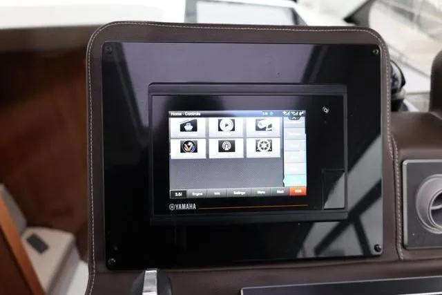  Yacht Photos Pics Touchscreen control panel on 2021 Four Winns V355 Coupe boat dashboard.