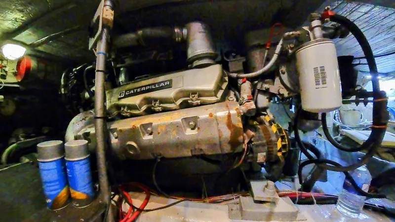  Yacht Photos Pics Engine room of 1988 Ocean Yachts 38 Super Sport with Caterpillar engine.