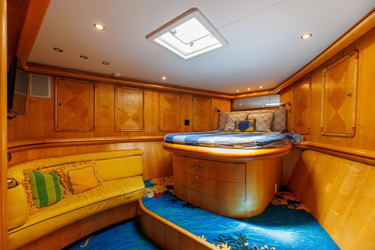 2003 Tiffany 68 