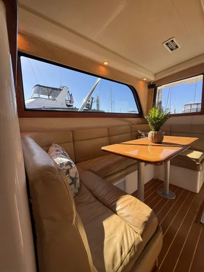 Off The Hook Yacht Photos Pics 