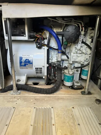 Off The Hook Yacht Photos Pics 