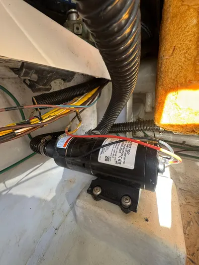 Off The Hook Yacht Photos Pics 