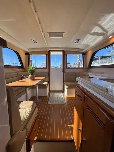 Off The Hook Yacht Photos Pics 