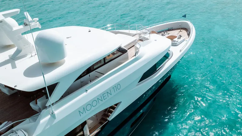 Moonen 110 Mustique Yacht Photos Pics 