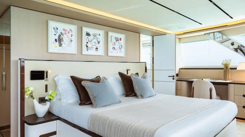 Moonen 110 Mustique Yacht Photos Pics 