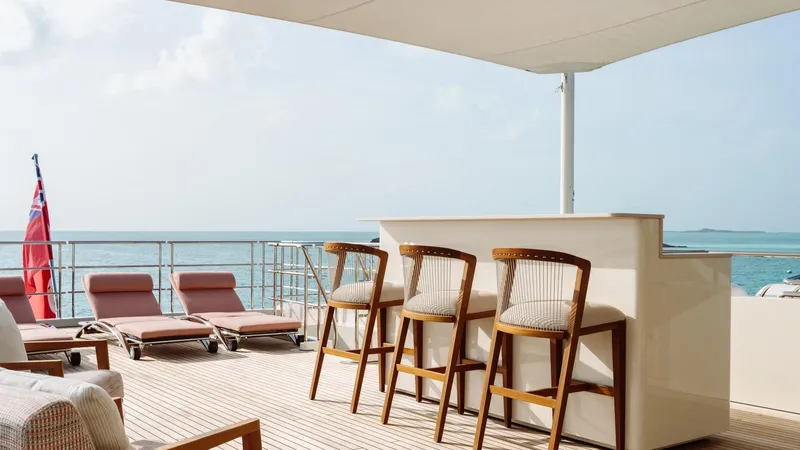 Moonen 110 Mustique Yacht Photos Pics 