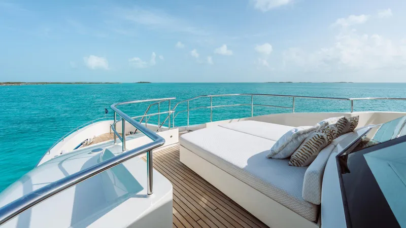 Moonen 110 Mustique Yacht Photos Pics 