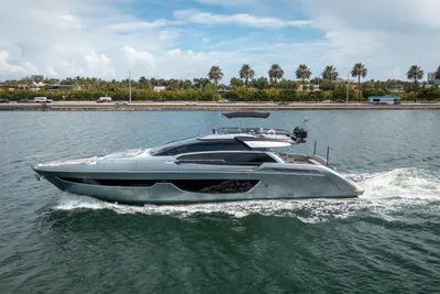 Riva 76' Perseo