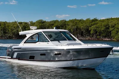 2021 Formula 380 Super Sport Crossover