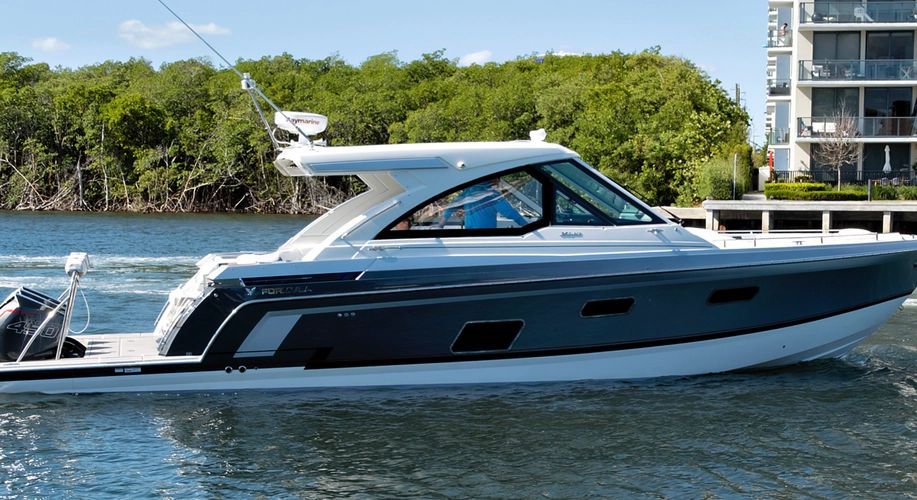 2021 Formula 380 SSC