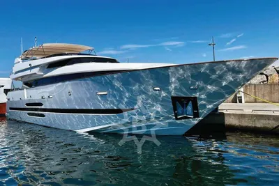 Cantieri di Pisa Akhir 108