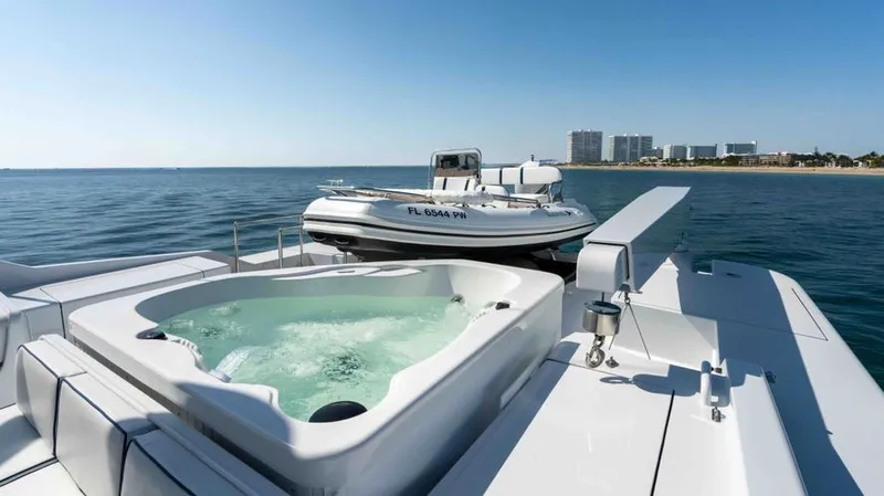 Well Done Yacht Photos Pics 2000 Burger Flush Deck My - Image 23