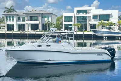2006 Boston Whaler 305 Conquest