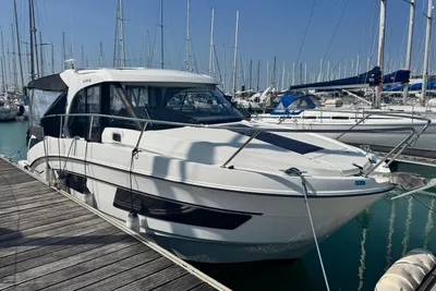 2019 Beneteau Antares 9 OB
