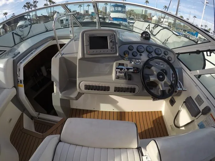 Grand Cru Yacht Photos Pics Helm View