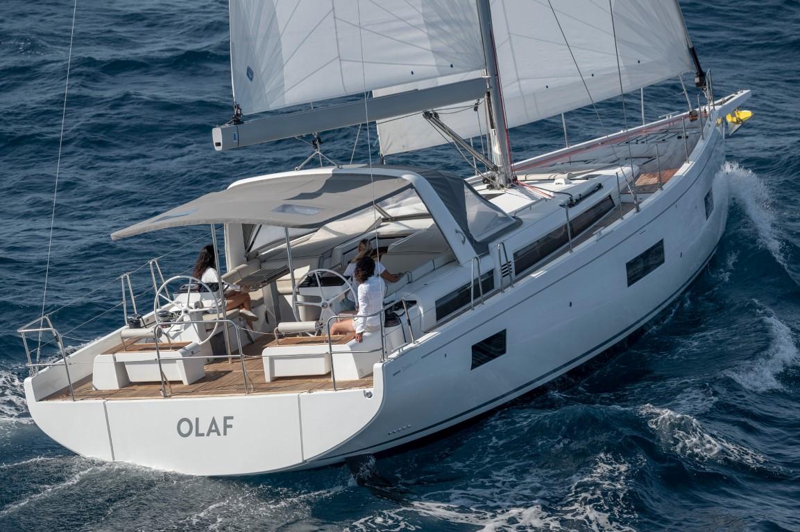2021 Beneteau Oceanis 54 Yacht