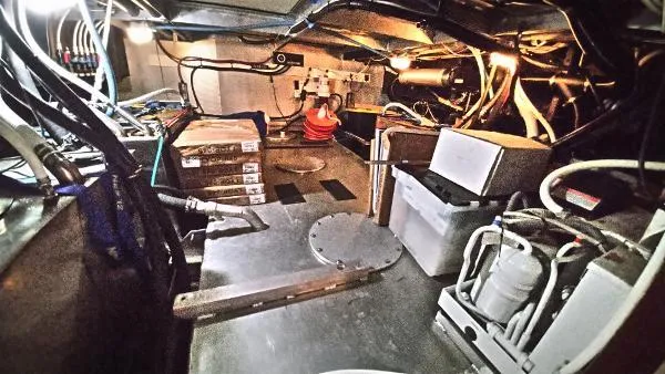 Moondance Yacht Photos Pics 