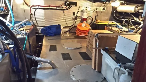 Moondance Yacht Photos Pics 