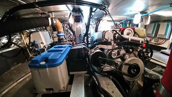 Moondance Yacht Photos Pics 