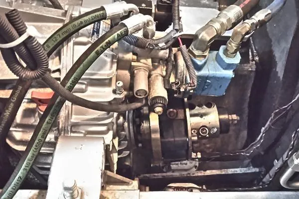 Moondance Yacht Photos Pics 