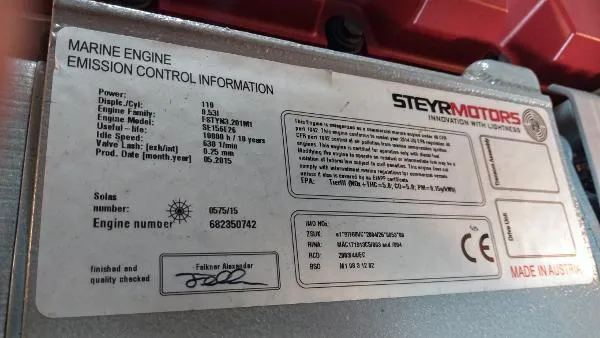 Moondance Yacht Photos Pics 